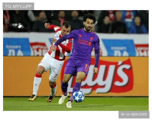 特雷弗·查洛巴英超表现稳健，助力球队全力争胜