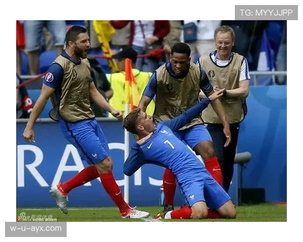 齐达内执教哲学解析：战术克制与更衣室管理的平衡之道